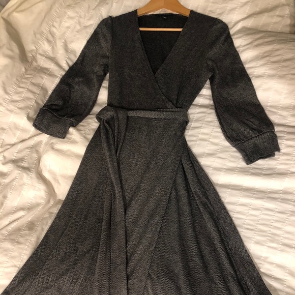 Banana Republic herringbone stretch wrap midi dress - Picture 1 of 5